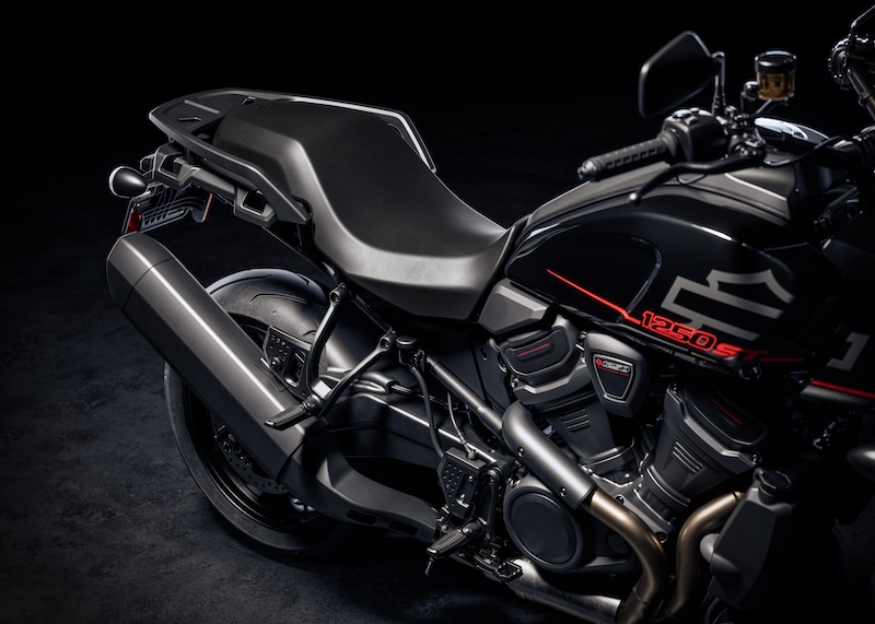 MY25 Key Features RA1250ST