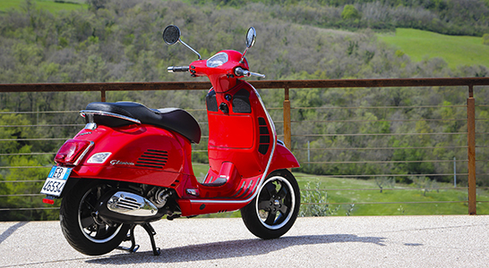 6 Vespa GTS Super