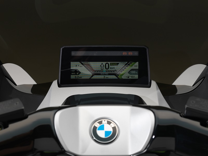 P90229603 highRes the new bmw c evolut