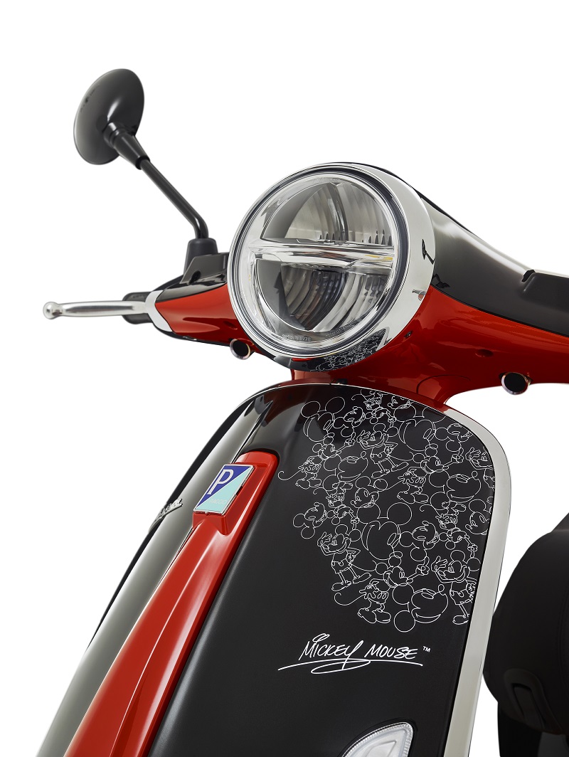 04 Disney Mickey Mouse Edition by Vespa