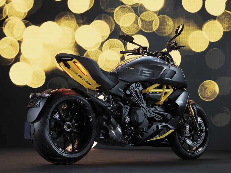 MY22 Ducati Diavel 1260 S 5 UC294024 High