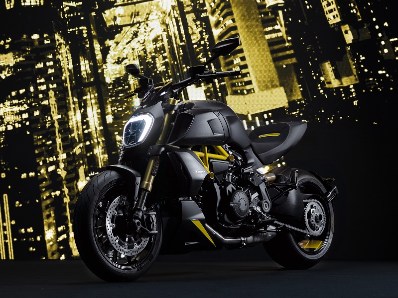 MY22 Ducati Diavel 1260 S 8 UC294027 High