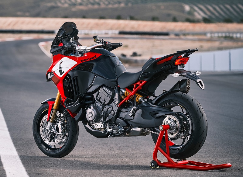 MY22 Ducati Multistrada V4 PikesPeak 074 UC347807 Mid