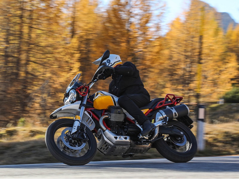 Moto Guzzi V85TT 2