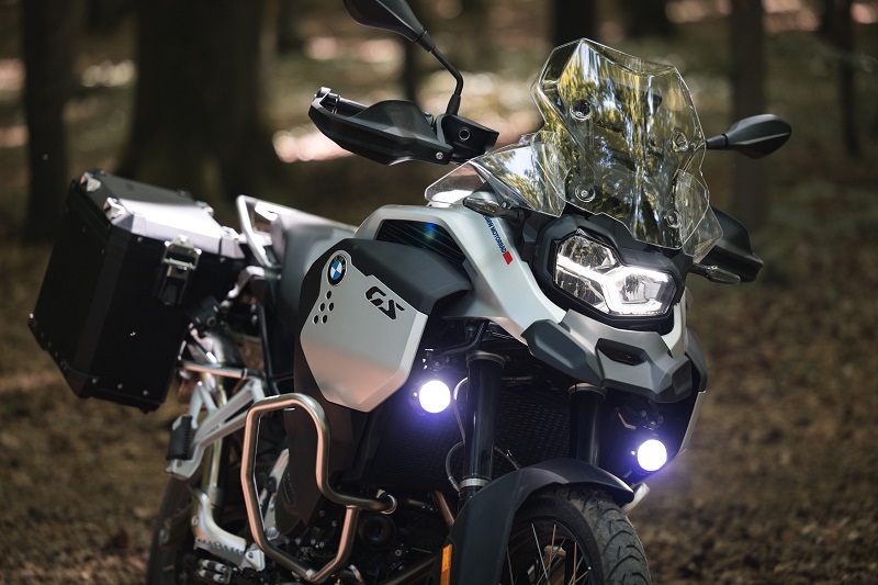 P90520396 lowRes the new bmw f 900 gs