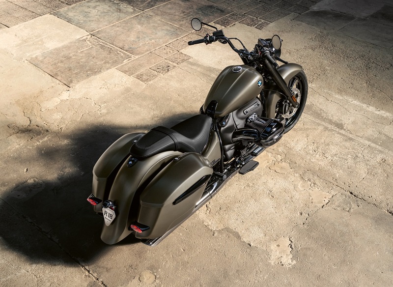 P90504654 lowRes bmw r 18 roctane 05 