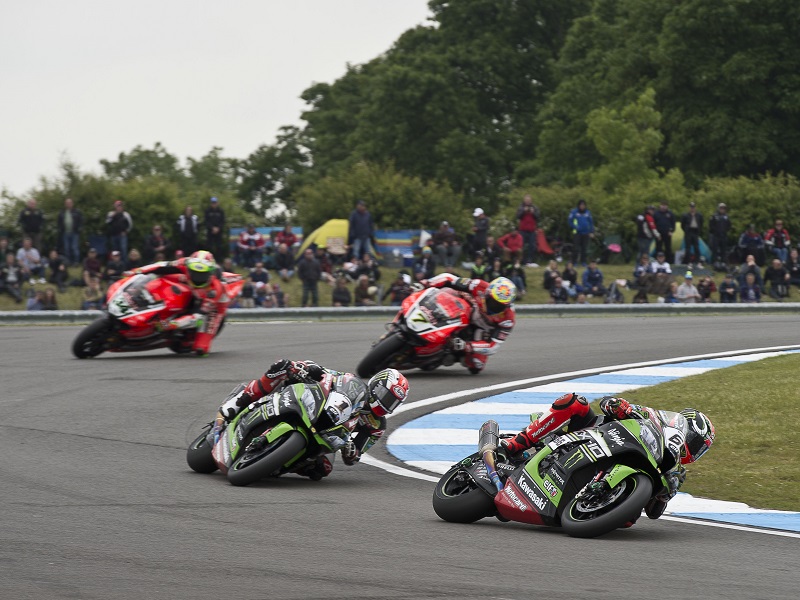 Donington WorldSBK 2016 Race 2 Sykes GB40671