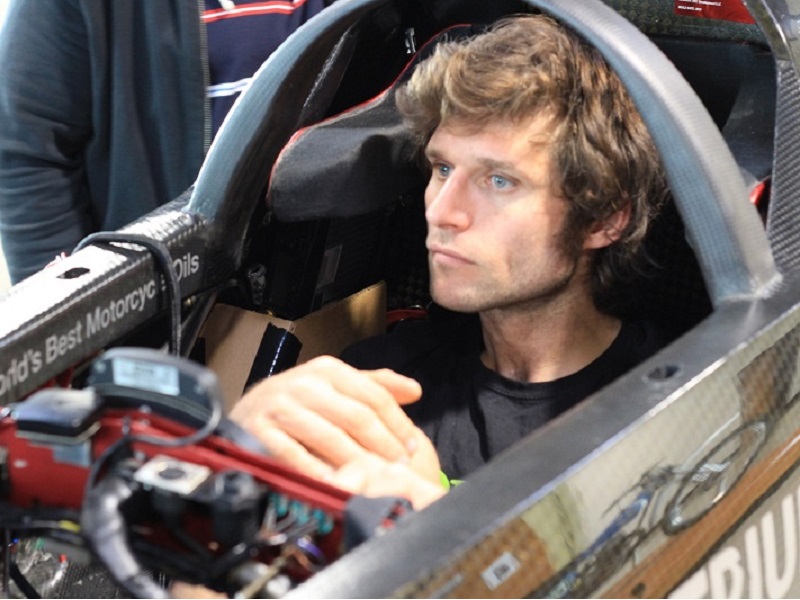 GuyMartin TriumphRekord2