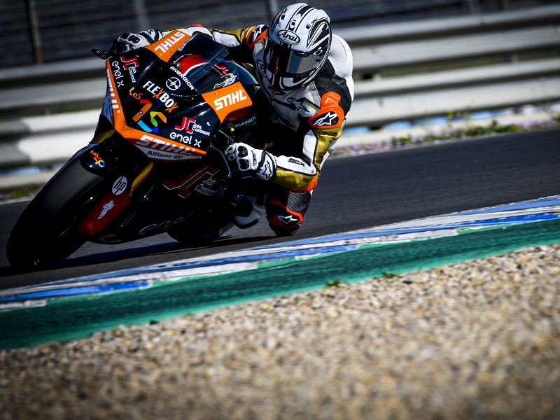 MotoE pozar1