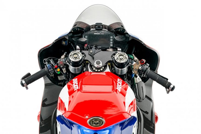  a9x6850.gallery full top md