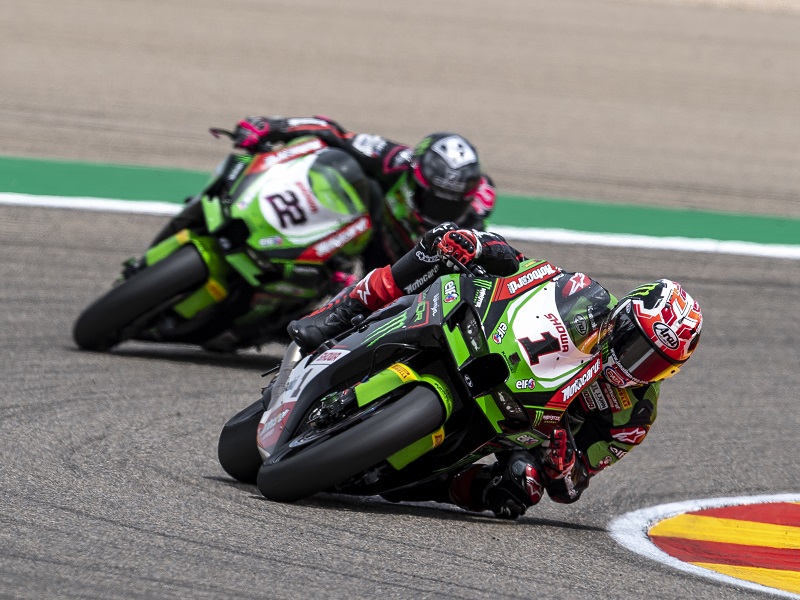 hi 01 Aragon WorldSBK 2021 Saturday Rea Lowes GB58537