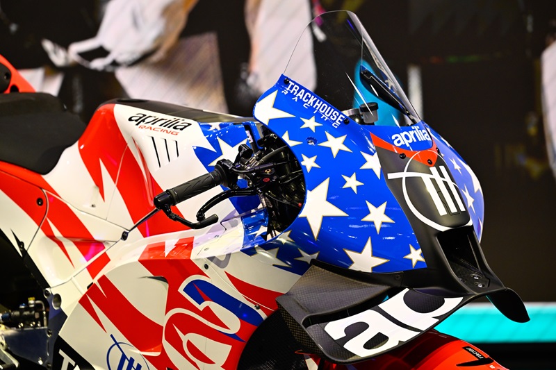 ddbf1edf 2bb6 52eb 305f 54cbf58f2382