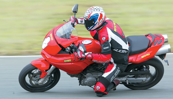 061TM_Duc_Multistrada620