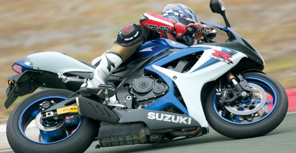 068TM_Suz_GSX-R600