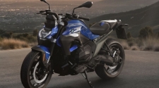 Goli i potpuno novi: BMW R 1300 R