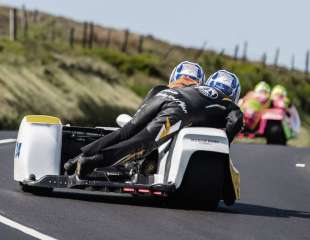 TT Isle of Man započeo nesrećama