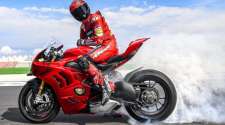 Brži, jači, luđi: Ducati Panigale V4 za 2022.